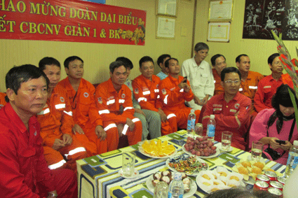 Welcoming Tet on the oil rig - ảnh 1